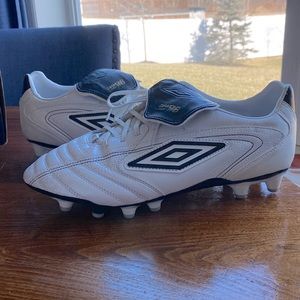 Umbro Diamond Pro-R HG